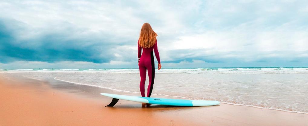 Отель Surf House Playa Кониль-де-ла-Фронтера Экстерьер фото